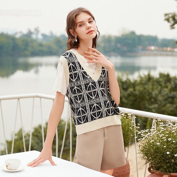women's vests shzq knitted vest 2021 spring and autumn korean loose v-neck sleeveless sweater, Black;white
women's vests shzq knitted vest 2021 spring and autumn korean loose v-neck sleeveless sweater, Black;white