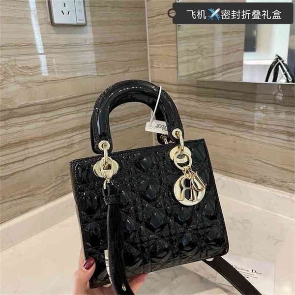 christian wholesale factory casual d and fashionable hand-held slung patent leather counter princess designer handbag bags 73mf
christian wholesale factory casual d and fashionable hand-held slung patent leather counter princess designer handbag bags 73mf