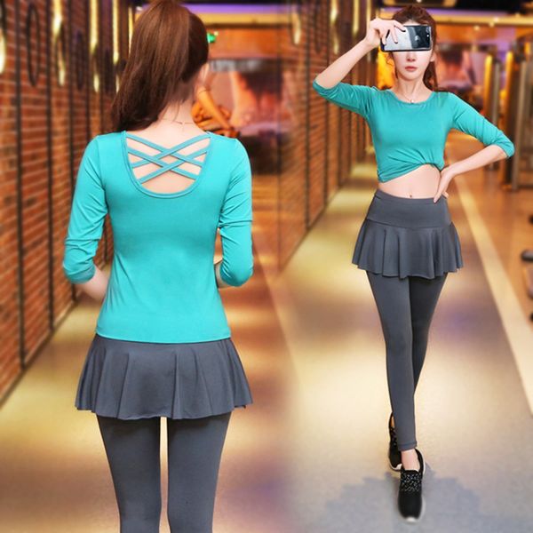 sleeve yoga middle gym running sportswear fake two-piece skirt pants show thin and fast-drying fitness suit female, Gray
sleeve yoga middle gym running sportswear fake two-piece skirt pants show thin and fast-drying fitness suit female, Gray