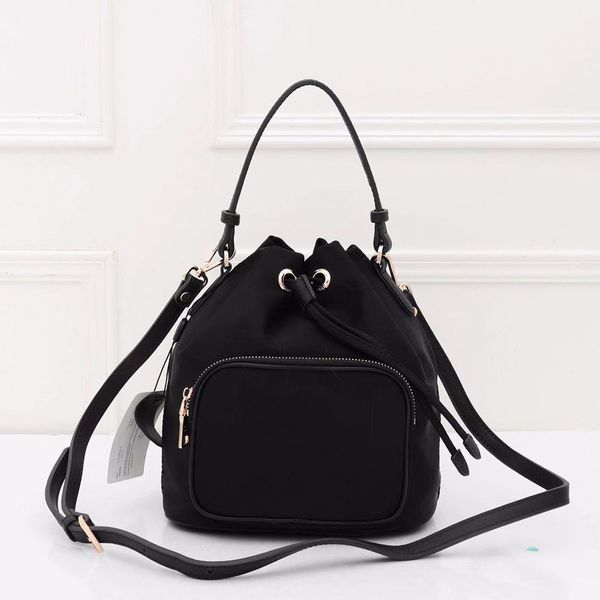 evening designers totes bucket bags nylon crossbody purse luxurys drawstring handbags fashion hobo shoulder bag for women classic
evening designers totes bucket bags nylon crossbody purse luxurys drawstring handbags fashion hobo shoulder bag for women classic