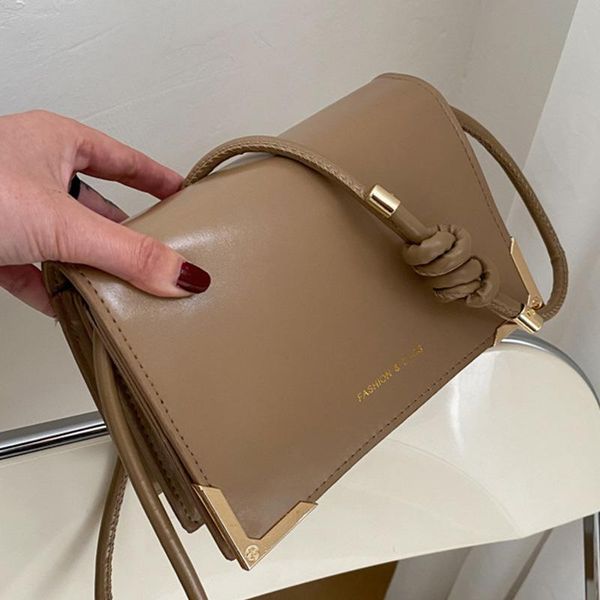 women's solid color lapel shoulder strap handbag, pu leather single travel bag, 2021 evening bags
women's solid color lapel shoulder strap handbag, pu leather single travel bag, 2021 evening bags
