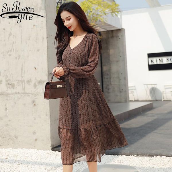 casual dresses 2021 korean spring long sleeve print dress women v neck pleated office beach party robe femme 8565 50, Black;gray
casual dresses 2021 korean spring long sleeve print dress women v neck pleated office beach party robe femme 8565 50, Black;gray
