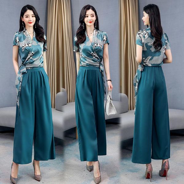 two piece dress summer 2 set women 2021 floral short sleeve shirt blouse +solid long wide leg pants trousers lady suits, White
two piece dress summer 2 set women 2021 floral short sleeve shirt blouse +solid long wide leg pants trousers lady suits, White