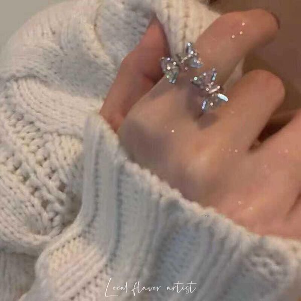 wedding rings the female owner of novel is same type net red temperament butterfly zircon glittering opening ring and indifference, Slivery;golden
wedding rings the female owner of novel is same type net red temperament butterfly zircon glittering opening ring and indifference, Slivery;golden