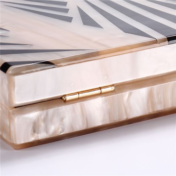 bags fashion pearlescent acrylic chain women messenger geometric patchwork clutches elegant evening bag party prom handbags 200919
bags fashion pearlescent acrylic chain women messenger geometric patchwork clutches elegant evening bag party prom handbags 200919