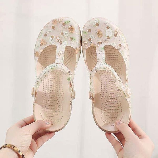 print hole fashion shoes women sandals flat jelly beach non-slip ladies baotou and slippers, Black
print hole fashion shoes women sandals flat jelly beach non-slip ladies baotou and slippers, Black