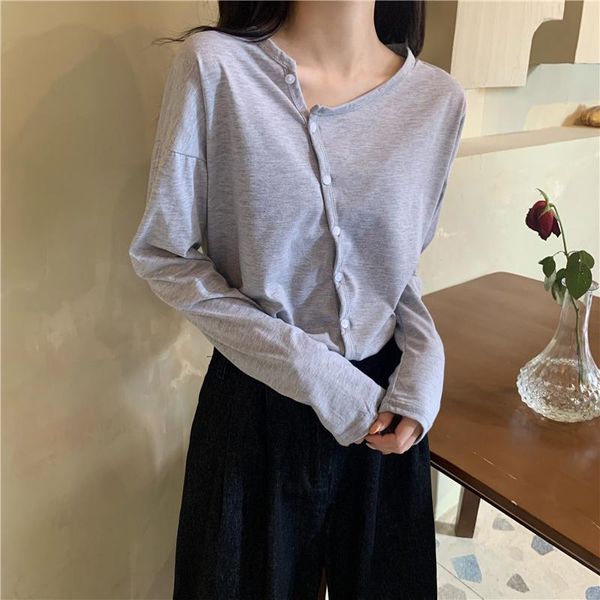 women's t-shirt autumn 2021 korean knitted cardigan sense long sleeve single breasted thin two wear, White
women's t-shirt autumn 2021 korean knitted cardigan sense long sleeve single breasted thin two wear, White