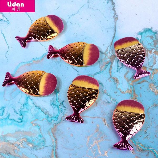 portable makeup tools for beauty professional mermaid shape brush powder blush foundation cosmetic fish brush1
portable makeup tools for beauty professional mermaid shape brush powder blush foundation cosmetic fish brush1