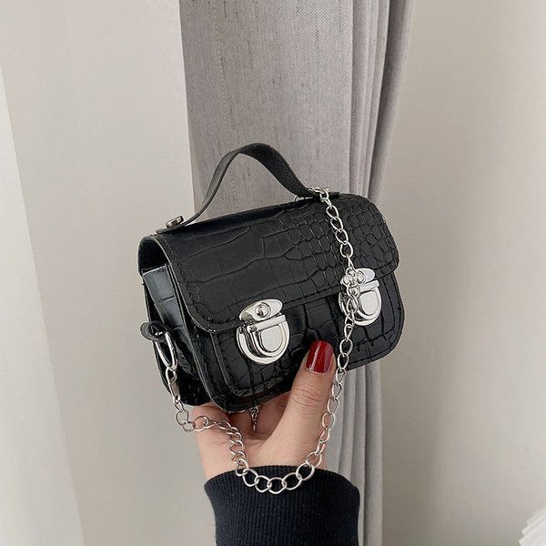 shopping internet celebrity bags womens 2021 summer new fashion retro lock small square bag all-matching special-interest design shoulder sh
shopping internet celebrity bags womens 2021 summer new fashion retro lock small square bag all-matching special-interest design shoulder sh
