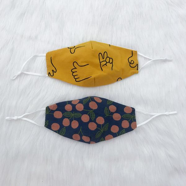 printing korean fresh fashion small student age reducing decorative warm, windproof dustproof mask in autumn and winter
printing korean fresh fashion small student age reducing decorative warm, windproof dustproof mask in autumn and winter