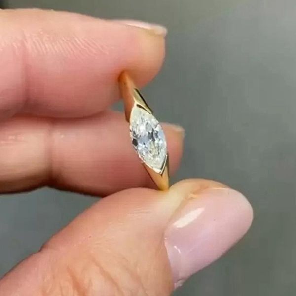 wedding rings simple marquise-shaped zircon gold color ring bridal design proposal engagement eternity jewelry, Slivery;golden
wedding rings simple marquise-shaped zircon gold color ring bridal design proposal engagement eternity jewelry, Slivery;golden