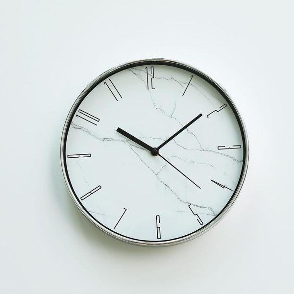 wall clocks modern style 12 inch round clock 2021 simple fashion creative quartz living room relogio de parede home decor
wall clocks modern style 12 inch round clock 2021 simple fashion creative quartz living room relogio de parede home decor