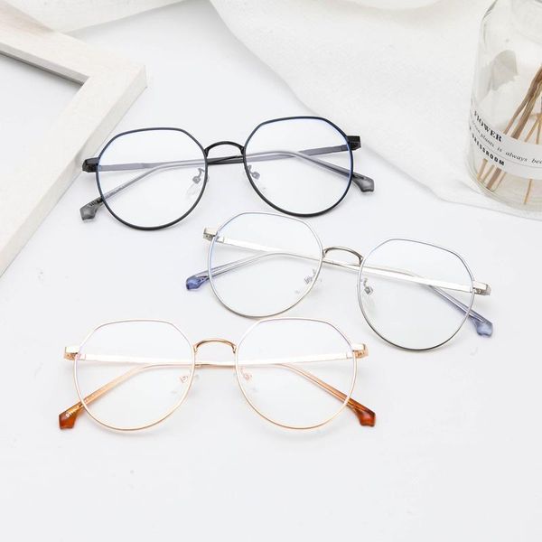fashion female glasses frame male eye protection optical anti-blue sunglasses, White;black
fashion female glasses frame male eye protection optical anti-blue sunglasses, White;black