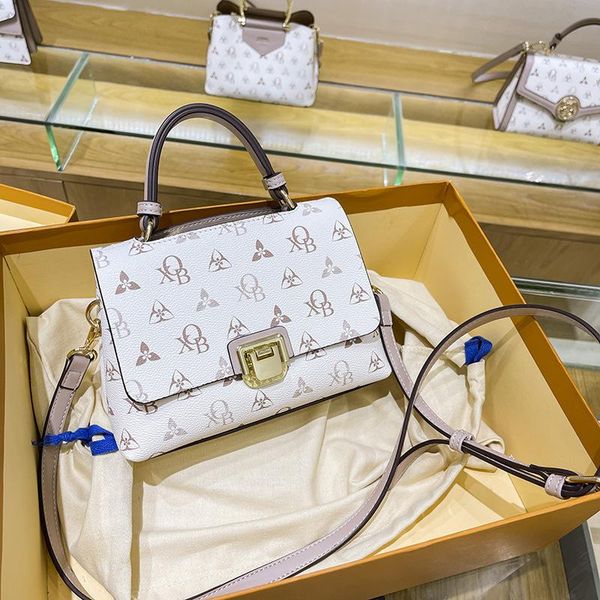 evening bags genuine leather handbags 2021 fashion all-match chain shoulder bag messenger portable small square purses and
evening bags genuine leather handbags 2021 fashion all-match chain shoulder bag messenger portable small square purses and