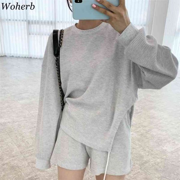 korean women chic long sleeve tshirts high waist casual short pants tracksuit femme roupas loose 2 piece set female 210519, White
korean women chic long sleeve tshirts high waist casual short pants tracksuit femme roupas loose 2 piece set female 210519, White