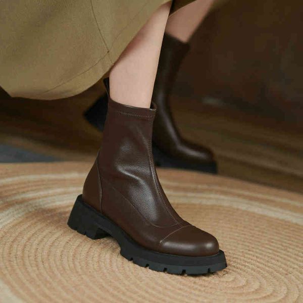 dress shoes qutaa-novas botas femininas de couro legÃtimo, tamanhos 34-43, bico arredondado, salto médio quadrado, calçados curtos para outo, Black
dress shoes qutaa-novas botas femininas de couro legÃtimo, tamanhos 34-43, bico arredondado, salto médio quadrado, calçados curtos para outo, Black