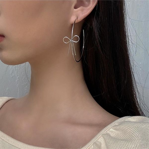 hoop & huggie s925 fashion sweet silver color bow c-shaped metal earrings cute exaggerate geometric big for women jewelry, Golden;silver
hoop & huggie s925 fashion sweet silver color bow c-shaped metal earrings cute exaggerate geometric big for women jewelry, Golden;silver