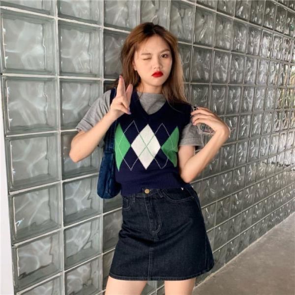 women's vests female knitted vest, rhomboid patterns v-neck sleeveless knitwear pullover for women, s/m, Black;white
women's vests female knitted vest, rhomboid patterns v-neck sleeveless knitwear pullover for women, s/m, Black;white