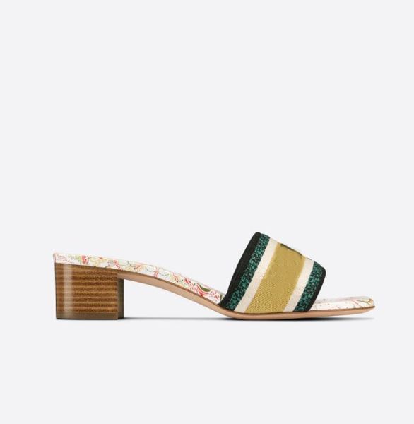 summer dway sandals slide embroidered women shoes luxurious brands lady block heel nice perfect beach slip on casual slipper eu35-42, Black
summer dway sandals slide embroidered women shoes luxurious brands lady block heel nice perfect beach slip on casual slipper eu35-42, Black