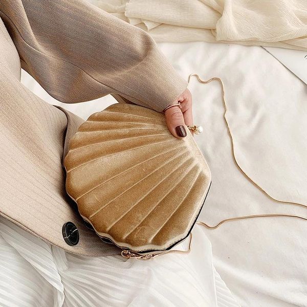 evening bags ladies corduroy bag shell shape handbag shoulder winter velvet messenger fashion
evening bags ladies corduroy bag shell shape handbag shoulder winter velvet messenger fashion