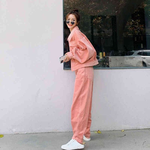 corduroy pink fashion suit women's spring and autumn new korean version foreign style aging fried street leisure sports two-piece set, Gray
corduroy pink fashion suit women's spring and autumn new korean version foreign style aging fried street leisure sports two-piece set, Gray