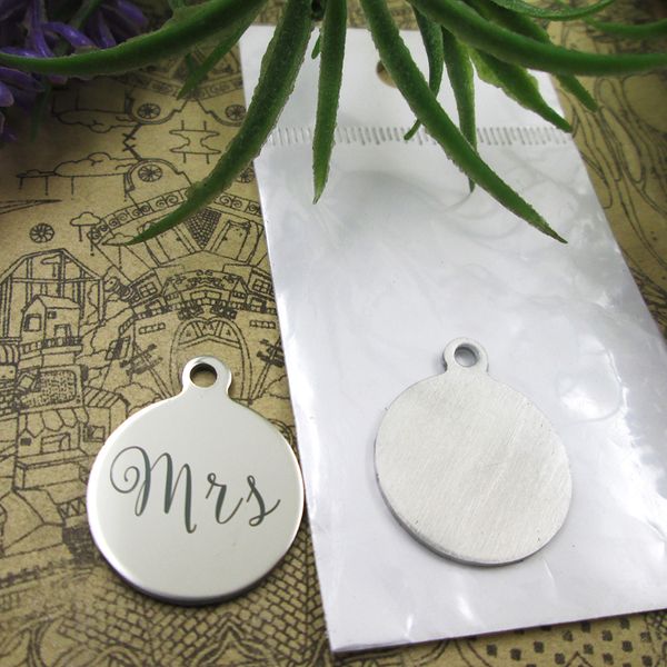40pcs--stainless steel charms"mrs" more style choosing diy pendants for necklace, Bronze;silver
40pcs--stainless steel charms"mrs" more style choosing diy pendants for necklace, Bronze;silver