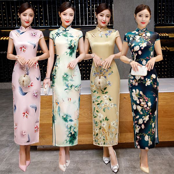 luxury cheongsam spring and summer 2021 short sleeve long double-layer silk slim daily improved cheongsam drs, Blue;red
luxury cheongsam spring and summer 2021 short sleeve long double-layer silk slim daily improved cheongsam drs, Blue;red