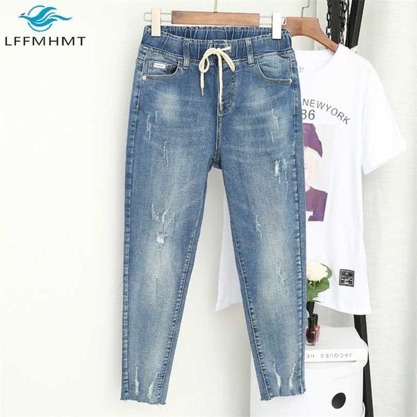 women summer autumn baggy elastic waist jeans korea style ripped pants female 100kg oversize loose harem trousers cloth 211112, Blue 
women summer autumn baggy elastic waist jeans korea style ripped pants female 100kg oversize loose harem trousers cloth 211112, Blue