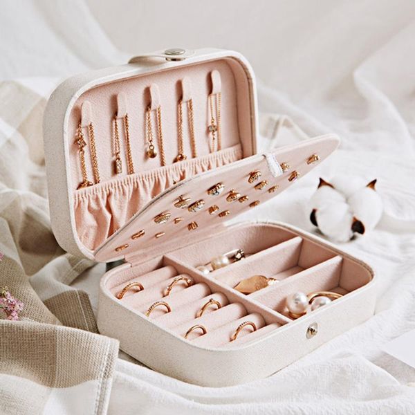 jewelry pouches, bags compact portable anti-scratch pu leather storage box moistureproof multi-function necklace ring organizer case for wom, Pink;blue
jewelry pouches, bags compact portable anti-scratch pu leather storage box moistureproof multi-function necklace ring organizer case for wom, Pink;blue