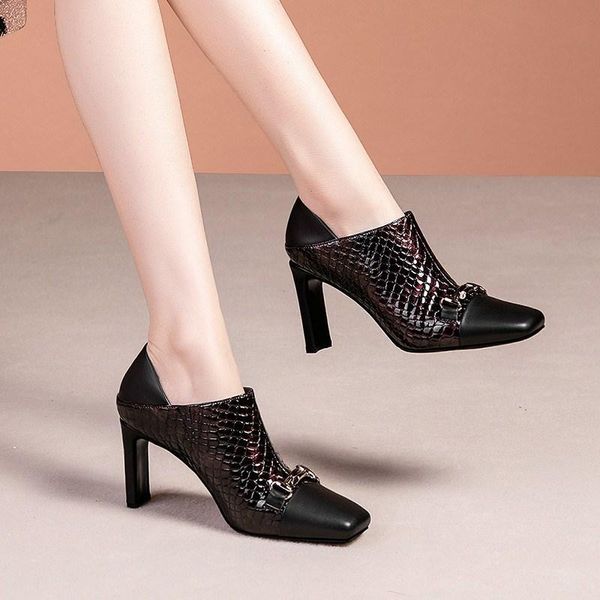 dress shoes party professional women's 2021 fashion metallic decoration office square head deep mouth leather high (5cm-8cm) rome, Black
dress shoes party professional women's 2021 fashion metallic decoration office square head deep mouth leather high (5cm-8cm) rome, Black