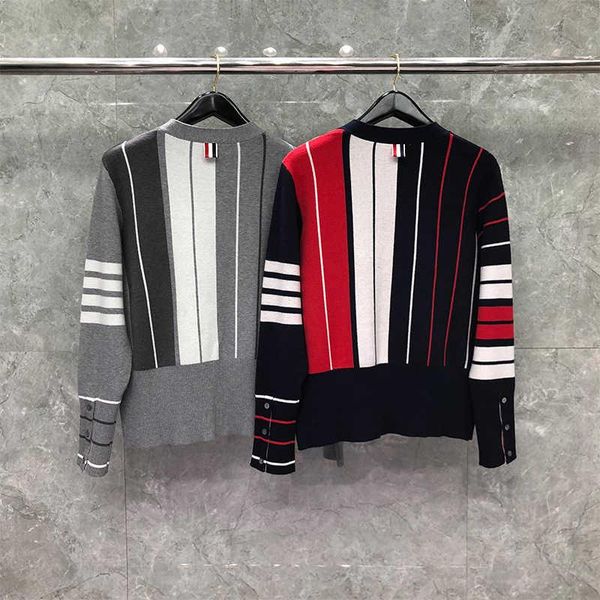 men's sweaters 2021 fashion brand men women slim v-neck cardigans clothing patchwork striped wool spring autumn casual coat, White;black
men's sweaters 2021 fashion brand men women slim v-neck cardigans clothing patchwork striped wool spring autumn casual coat, White;black