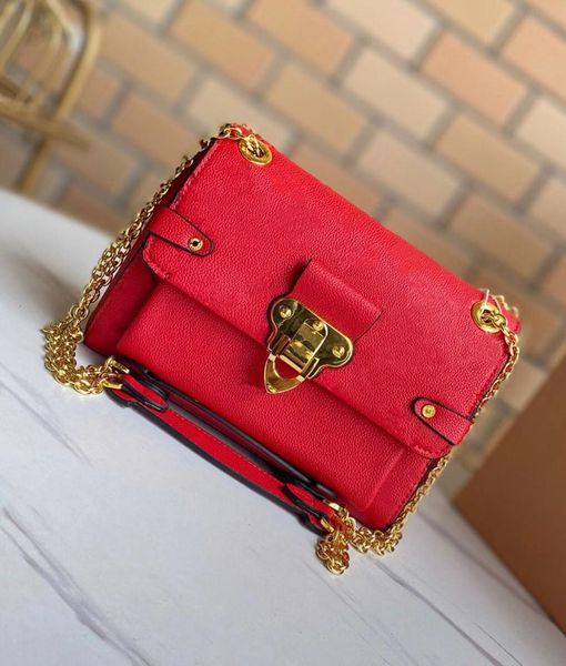 super soft empreinte cowhide vavin small cross-body bag lock design with adjustable leather chain strap for women's stylish shoulder ba
super soft empreinte cowhide vavin small cross-body bag lock design with adjustable leather chain strap for women's stylish shoulder ba