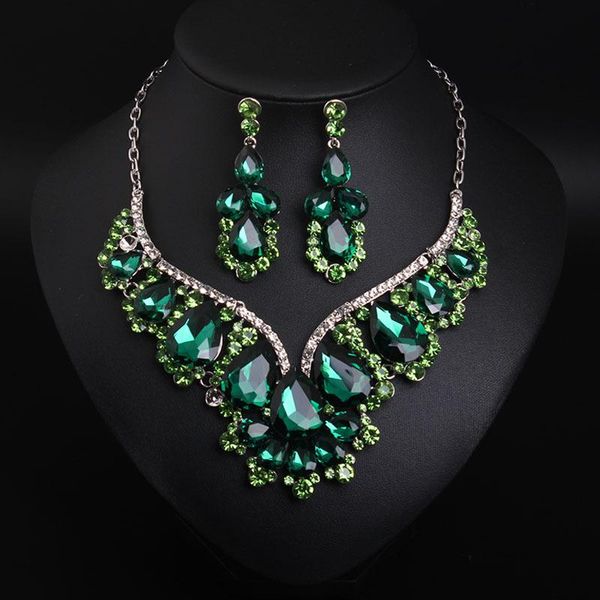 chokers bridal jewelry sets multicolor green white crystal gem necklace earrings for fashion party banquet accessories 2021, Golden;silver
chokers bridal jewelry sets multicolor green white crystal gem necklace earrings for fashion party banquet accessories 2021, Golden;silver