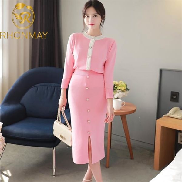 korean knitted 2 piece skirt sets outfits women o-neck + buttons splitting pencil suits elegant office 2 pcs set 210506, White
korean knitted 2 piece skirt sets outfits women o-neck + buttons splitting pencil suits elegant office 2 pcs set 210506, White
