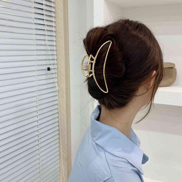 chinese style products metal large shark hairpin pearl grip clip korean back of head rhinestone female horsetail
chinese style products metal large shark hairpin pearl grip clip korean back of head rhinestone female horsetail