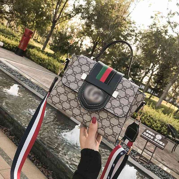 2022 factory outlet online bag bag women's summer messenger versatile shoulder minority light small square trend
2022 factory outlet online bag bag women's summer messenger versatile shoulder minority light small square trend