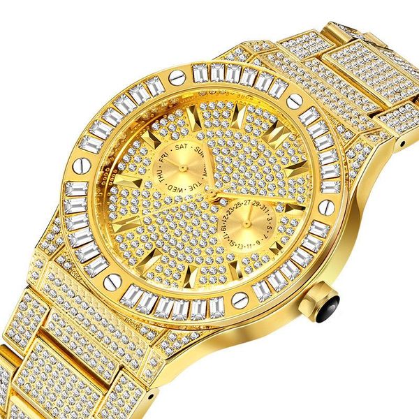 wristwatches men's watch high diamond steel belt casual temperament luxury business large dial men quartz without packaging wa328, Slivery;brown
wristwatches men's watch high diamond steel belt casual temperament luxury business large dial men quartz without packaging wa328, Slivery;brown