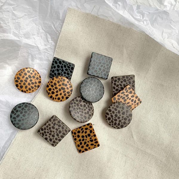 stud igu korea 2021 ins retro leopard acrylic earrings women geometric round square ear studs factory wholesale dropship, Golden;silver
stud igu korea 2021 ins retro leopard acrylic earrings women geometric round square ear studs factory wholesale dropship, Golden;silver
