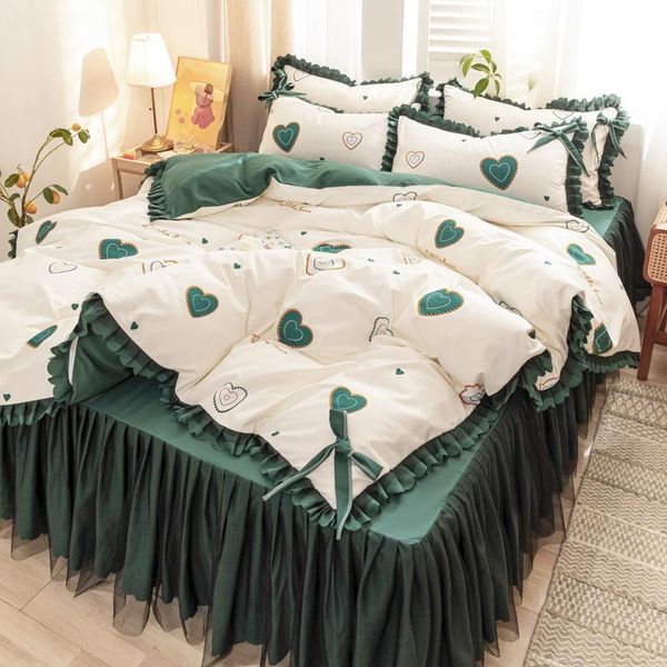 bedding sets luxury lace cotton thicken bed skirt and pillowcases quilt cover 4 pcs suit comforters king
bedding sets luxury lace cotton thicken bed skirt and pillowcases quilt cover 4 pcs suit comforters king