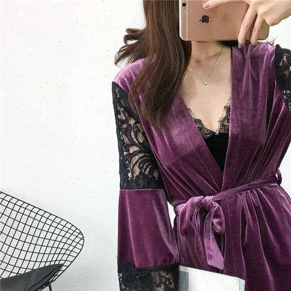 3 pcs gold velvet keep womens sleepwears warm pajamas lace robe nightdress long pant set pyjama for women, Black;red
3 pcs gold velvet keep womens sleepwears warm pajamas lace robe nightdress long pant set pyjama for women, Black;red