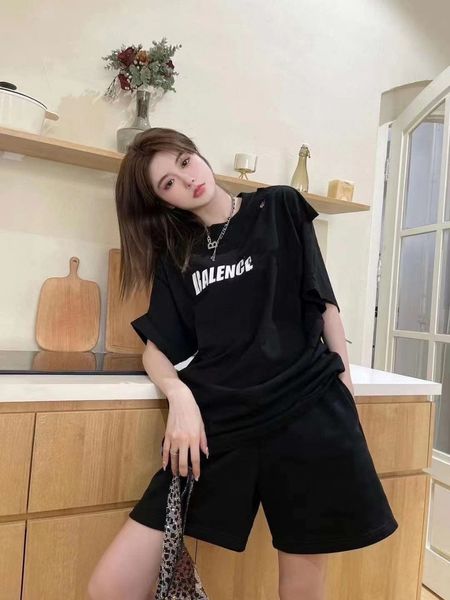 factory luxury brand t shirt polos b home long t-shirt 2021 summer new hole art split print letters men women loose short sleeve lovers, White
factory luxury brand t shirt polos b home long t-shirt 2021 summer new hole art split print letters men women loose short sleeve lovers, White