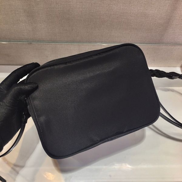 2022 women mujer handbags handle shopping brand nylon shoulder bolsos luxury handbag 1bg331, Blue;pink
2022 women mujer handbags handle shopping brand nylon shoulder bolsos luxury handbag 1bg331, Blue;pink