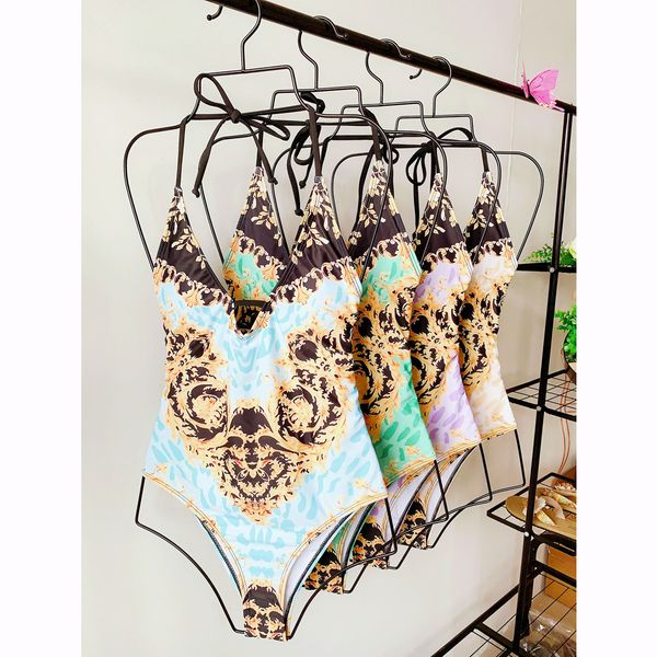 2021women swimsuits print one-piece swimsuit female swimwear women bathing suit 2021 hollow out swimming suit brazil beachwearswimwear, White;black
2021women swimsuits print one-piece swimsuit female swimwear women bathing suit 2021 hollow out swimming suit brazil beachwearswimwear, White;black