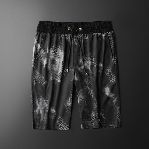 fashionable shorts 2021 summer men's dyed and printed capris end washed fabric oversized beach pants, White;black
fashionable shorts 2021 summer men's dyed and printed capris end washed fabric oversized beach pants, White;black