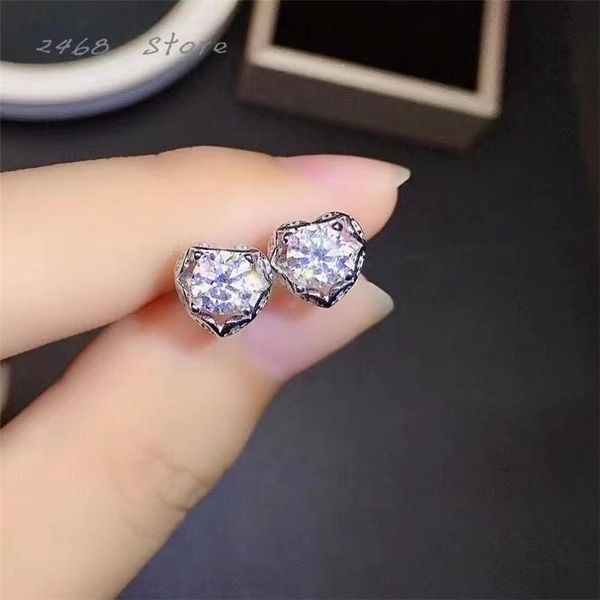 hoop & huggie style moissan diamond earrings, 925 silver women's small and cute, suitable for all occasions, Golden;silver
hoop & huggie style moissan diamond earrings, 925 silver women's small and cute, suitable for all occasions, Golden;silver