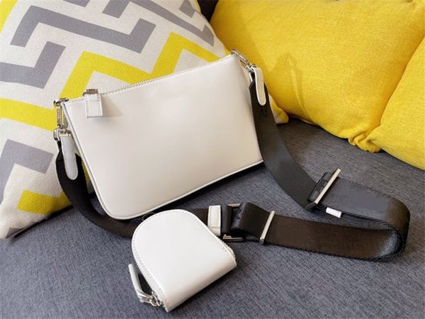 classic luxury designer handbag bag genuine leather handbags shoulder handbag clutch tote messenger shopping purse
classic luxury designer handbag bag genuine leather handbags shoulder handbag clutch tote messenger shopping purse