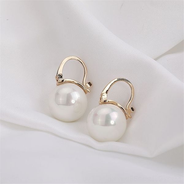 dwms women's net red pearl dong qing's same earrings and 2020fashion pearl temperament simple and atmospheric earrings stud, Golden;silver
dwms women's net red pearl dong qing's same earrings and 2020fashion pearl temperament simple and atmospheric earrings stud, Golden;silver