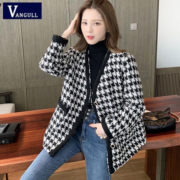 vangull black white plaid women jacket 2021 winter thicken loose warm female coat single breasted v-neck collar outwear women's jacket, Black;brown
vangull black white plaid women jacket 2021 winter thicken loose warm female coat single breasted v-neck collar outwear women's jacket, Black;brown