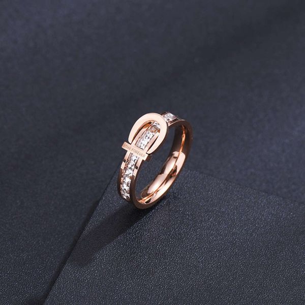 2020 new titanium steel rose gold women's fashion watch strap single szircon atmosphere couple ring, Black
2020 new titanium steel rose gold women's fashion watch strap single szircon atmosphere couple ring, Black