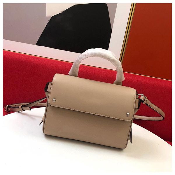 evening bags bag women 2021 fashion retro one-shoulder small square all-match western leather handbag high-end messenger
evening bags bag women 2021 fashion retro one-shoulder small square all-match western leather handbag high-end messenger